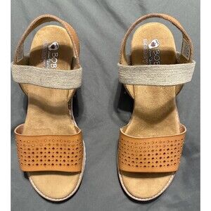 BOBS by Skechers Women's Two-Strap Memory Foam Desert Kiss Sandals New W/ Tags 9